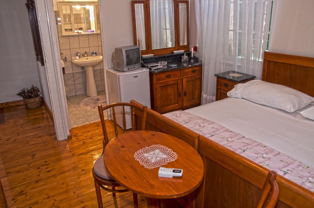 Marina Rooms Komiza Room photo
